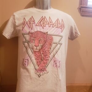 Def Leppard Tour Graphic T-Shirt Mens Size Small
